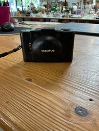 Olympus XA2