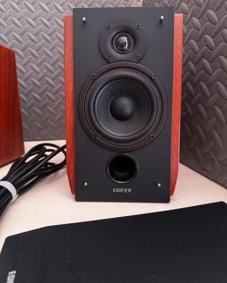 Edifier R1700BT Bluetooth