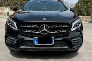 Gla 200 premium amg