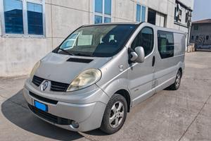 Renault Traffic 6 posti - gancio traino