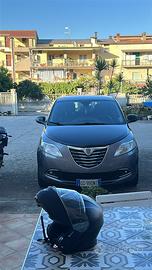 lancia y intera macchina