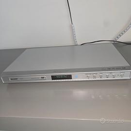 Lettore DVD Sharp.