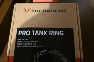SW-TOTECH PRO TANK RING Tuono/RSV4 2021