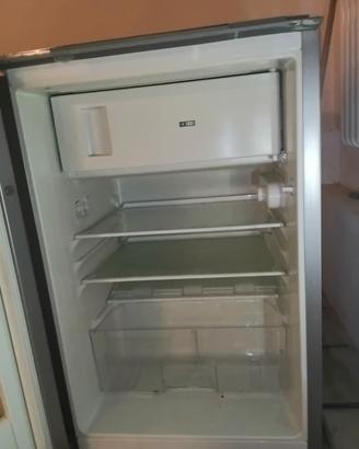 frigorifero da incasso o fuori piccolo