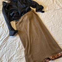 Bella gonna di seta e fatta a mani