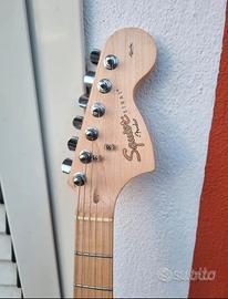 chitarra squier affinity+custodia+reggichirarra