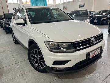 Volkswagen Tiguan 1.6 116 CV - Business Technology