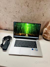 HUAWEI MateBook D15  BOD-WFH915"   16 gb ram Ssd 