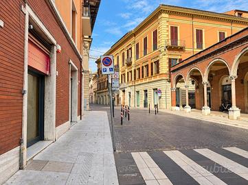 NEGOZIO A TERAMO