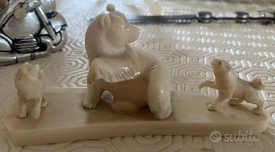 Scultura Vintage Orso e Cani Husky Stile Inuit