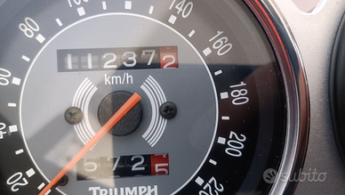 Triumph Bonneville T100