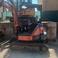 miniescavatore cingolato usato Hitachi, 35 qli