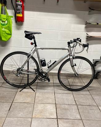 Bianchi Luna – telaio carbonio, gruppo Campagnolo