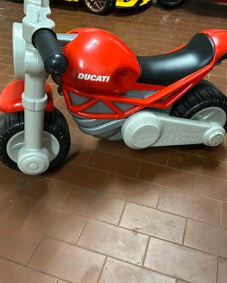 Moto ducati bambino