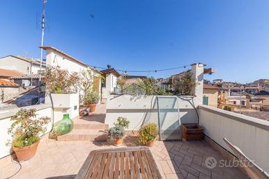 3 LOCALI A MONTEROTONDO