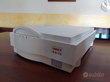 Scanner piano Umax S-12