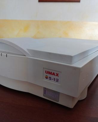 Scanner piano Umax S-12