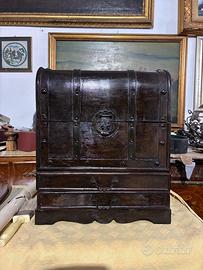 Piccolo baule in legno massello fine 800