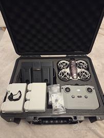 DJI Neo Fly More Combo più accessori