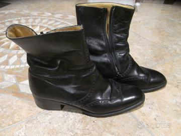 Mocassini e stivaletti in vera pelle