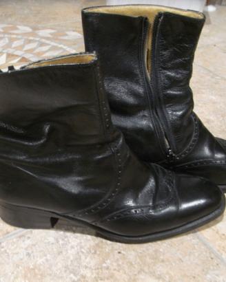 Mocassini e stivaletti in vera pelle