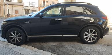 nissan infiniti fx 35 GPL