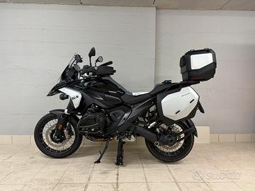BMW R 1300 GS Triple Black + set Vario completo