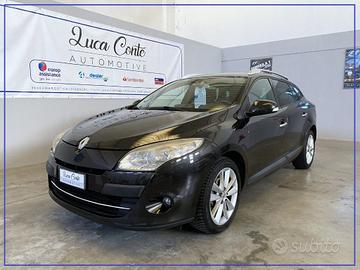 RENAULT Megane 1.5 dCi SporTour Luxe -Garanzia-