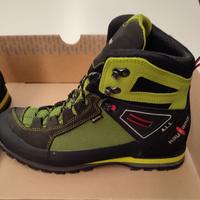 NUOVI scarponi montagna Goretex