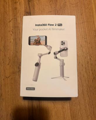 Insta360 Flow 2 Pro con scatola