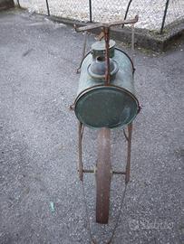 Pompa antica in rame