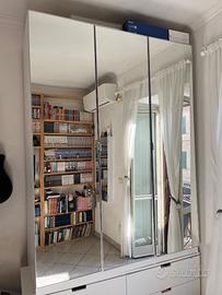 Armadio Ikea tre ante