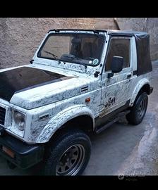 Suzuki Samurai