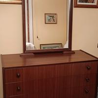 cassettiera con specchio 