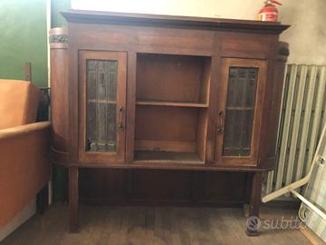 Credenza antica in legno