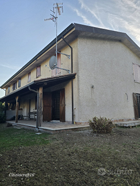 Splendida porzione di villa bifamiliare a Labico