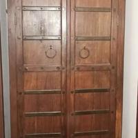 Armadio in teak indiano.