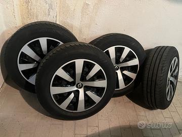 Cerchi Renault Clio 15” con pneumatici