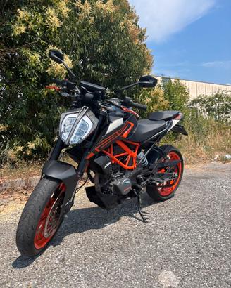 Ktm duke 125 2021