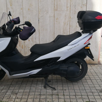 Suzuki Burgman 400