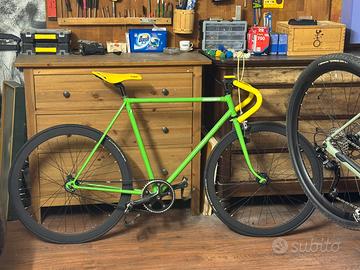 Bici da corsa scatto fisso