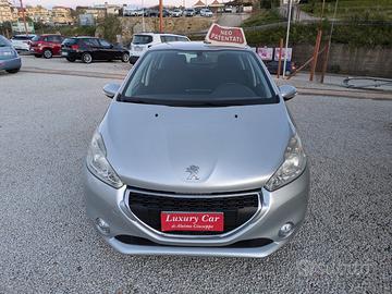 Peugeot 208 1.4 HDi 68 CV 5 porte Access