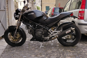 Ducati monster 900