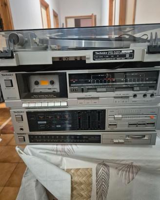 Impianto stereo Technics