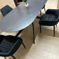 Tavolo ovale con piano effetto marmo