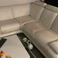 Divano Chateau d'Ax angolare in vera pelle