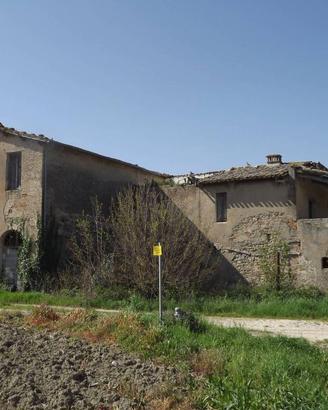 Rustico / Casale di 200 m² con 5 locali a Bevagna
