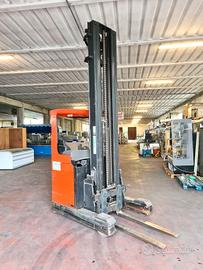 CARRELLO ELEVATORE RETRATTILE USATO