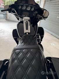 HARLEY DAVIDSON Street Glide 103