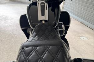 HARLEY DAVIDSON Street Glide 103